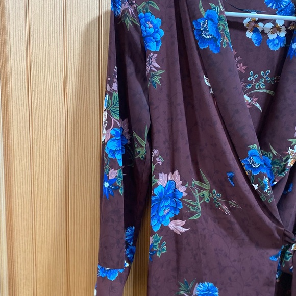 Zara Brown and Blue Floral Wrap Blouse - Picture 4 of 8